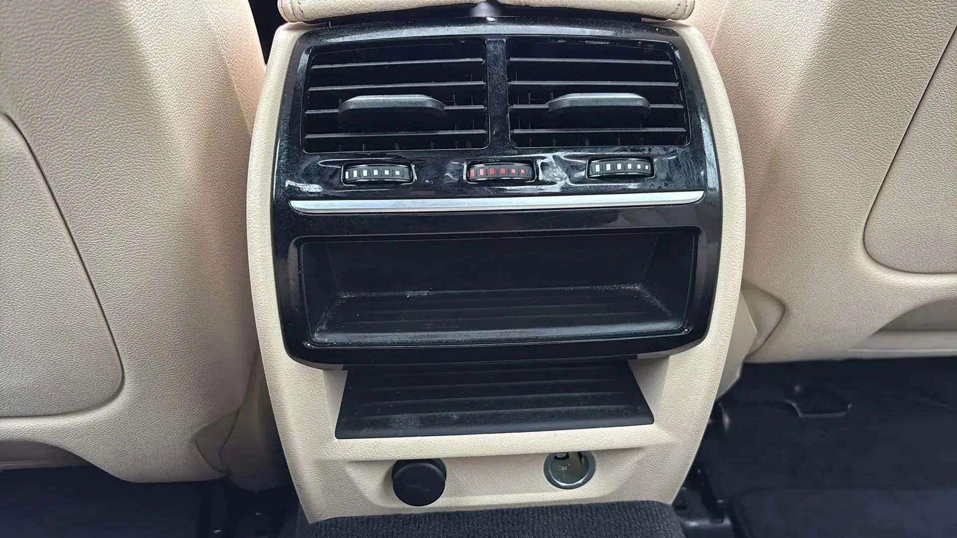 Used 2019 BMW 530i w/ Convenience Package image 32