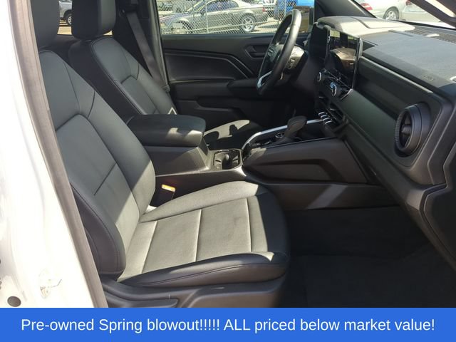 Used 2025 Chevrolet Colorado Trail Boss AWD/4WD image 46