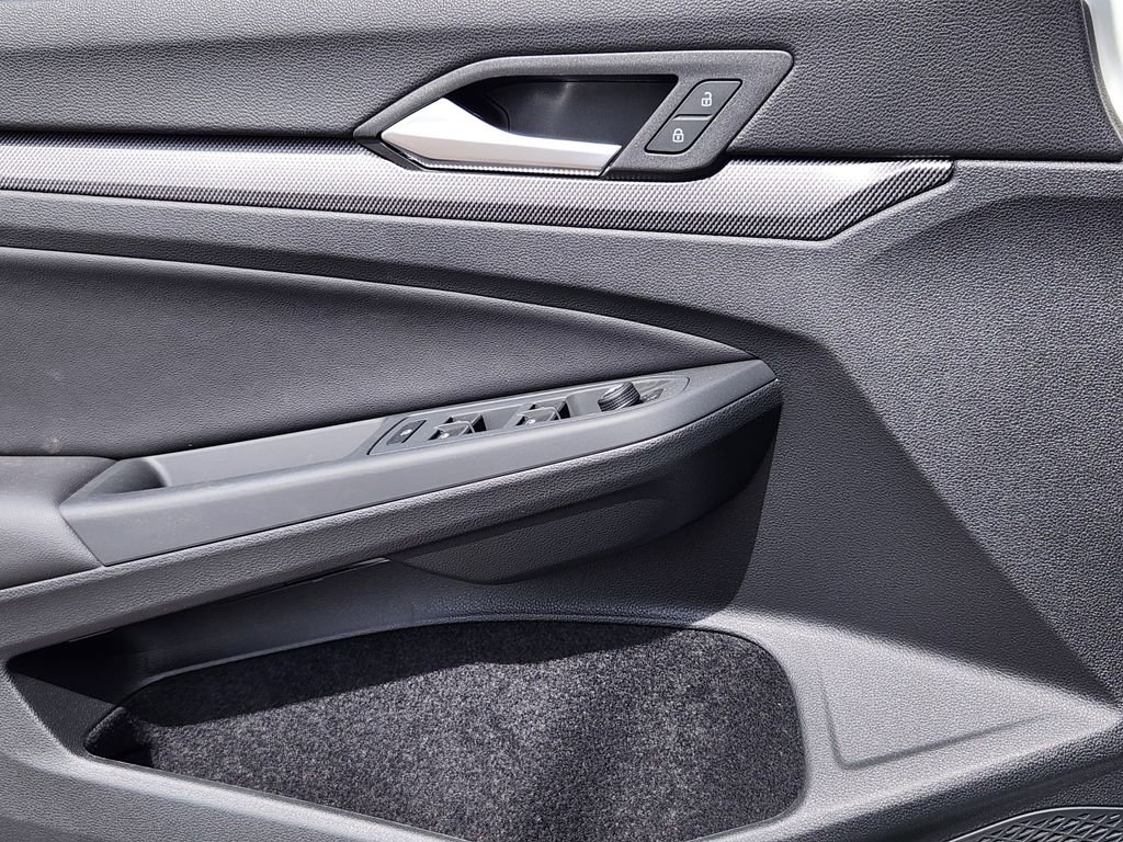 New 2025 Volkswagen GTI SE image 12
