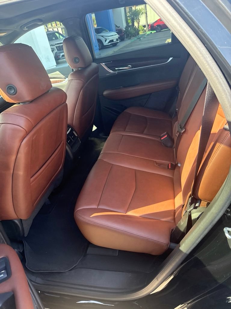 Used 2023 Cadillac XT5 Sportv w/ Technology Package AWD/4WD image 12