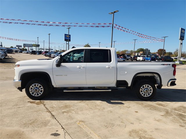 Used 2024 Chevrolet Silverado 2500 LT image 4