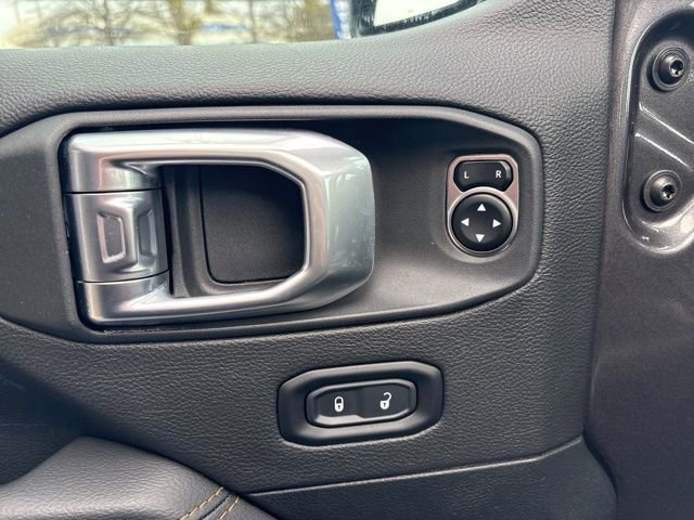 Used 2021 Jeep Wrangler Unlimited Sahara image 8