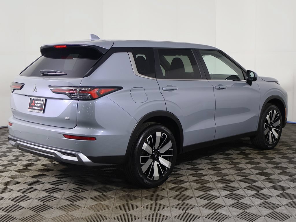 New 2026 Mitsubishi Outlander SE FWD image 10