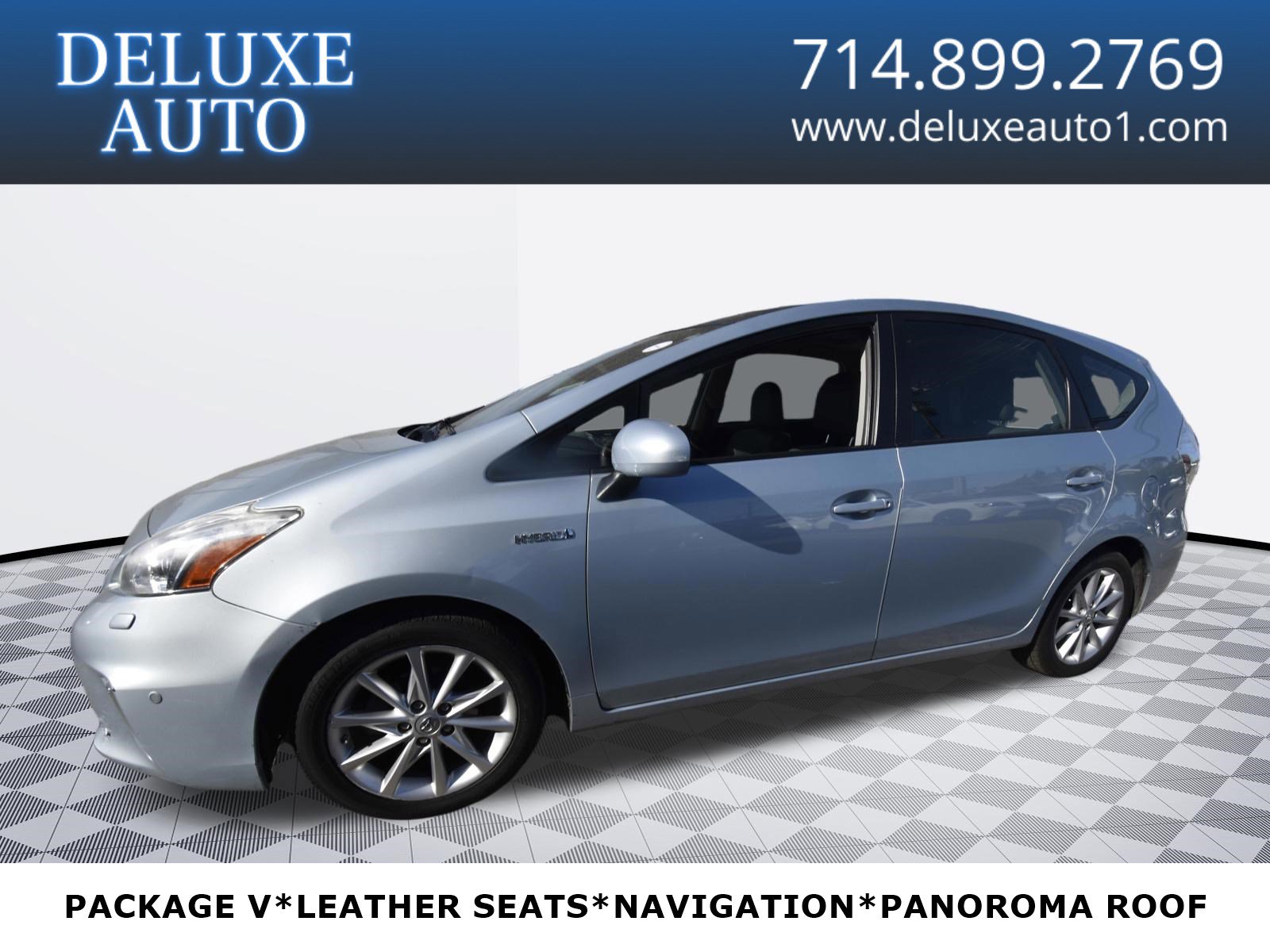 Used 2014 Toyota Prius V Five image 1