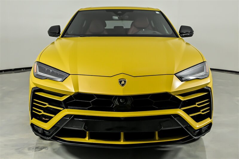 Used 2019 Lamborghini Urus AWD/4WD image 4