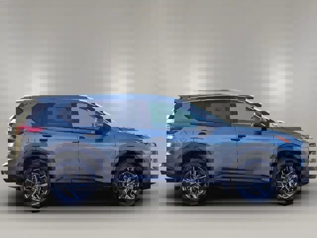 Used 2024 Nissan Rogue S image 4