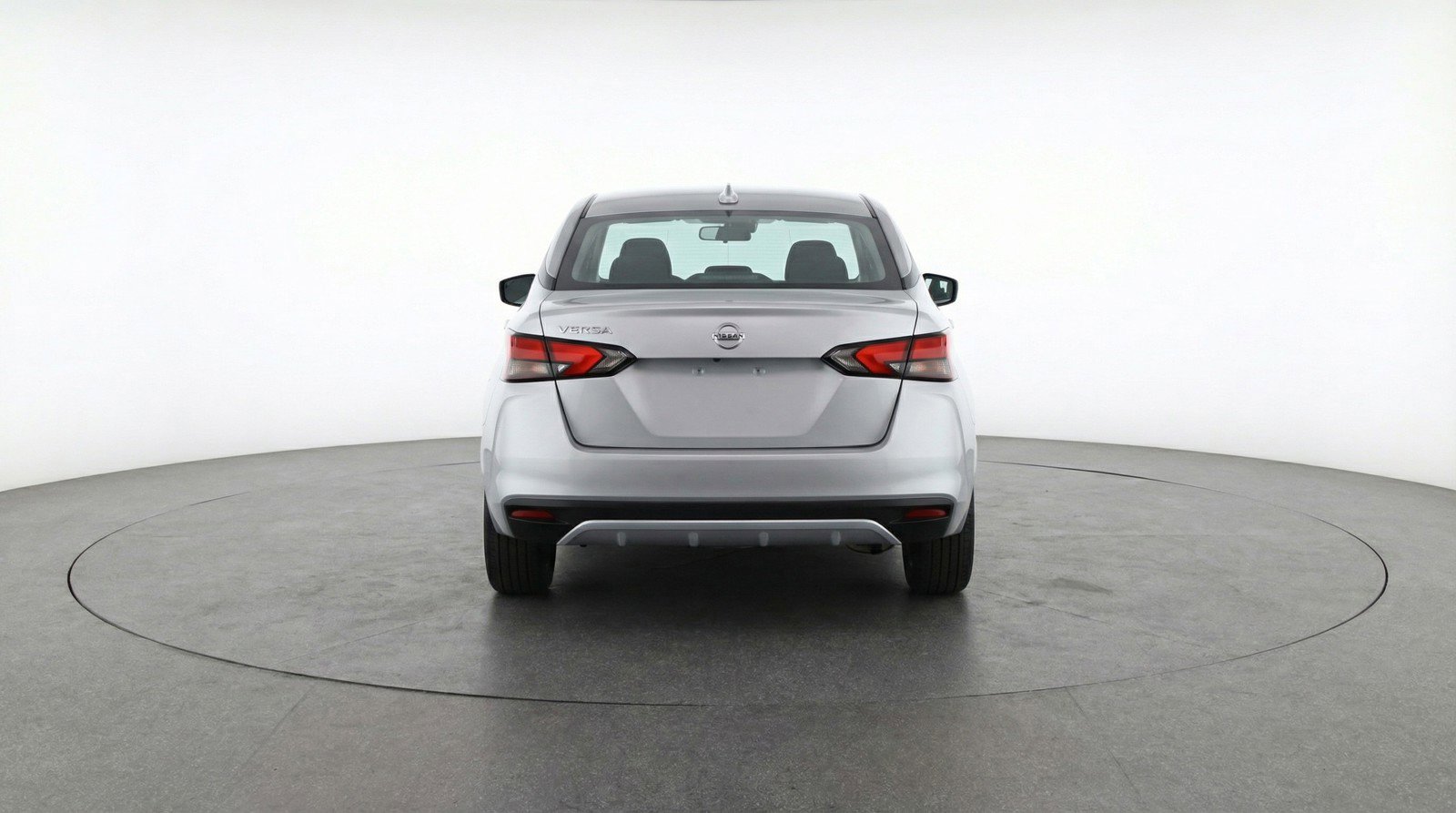 Used 2025 Nissan Versa SV image 7