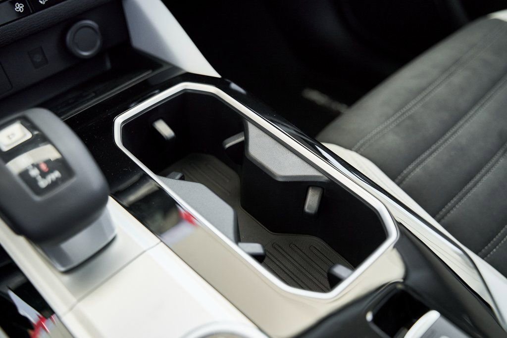 Used 2025 Mitsubishi Outlander SE FWD image 47