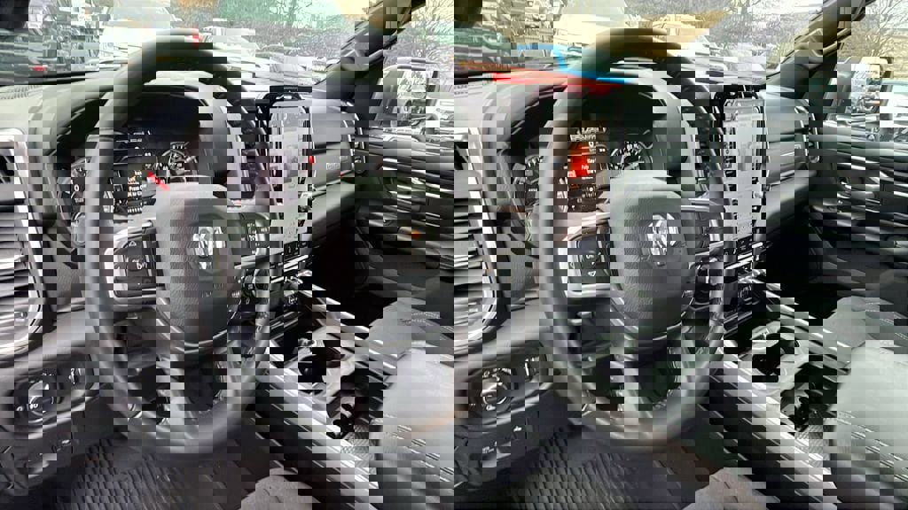 Used 2024 RAM 1500 Big Horn image 21