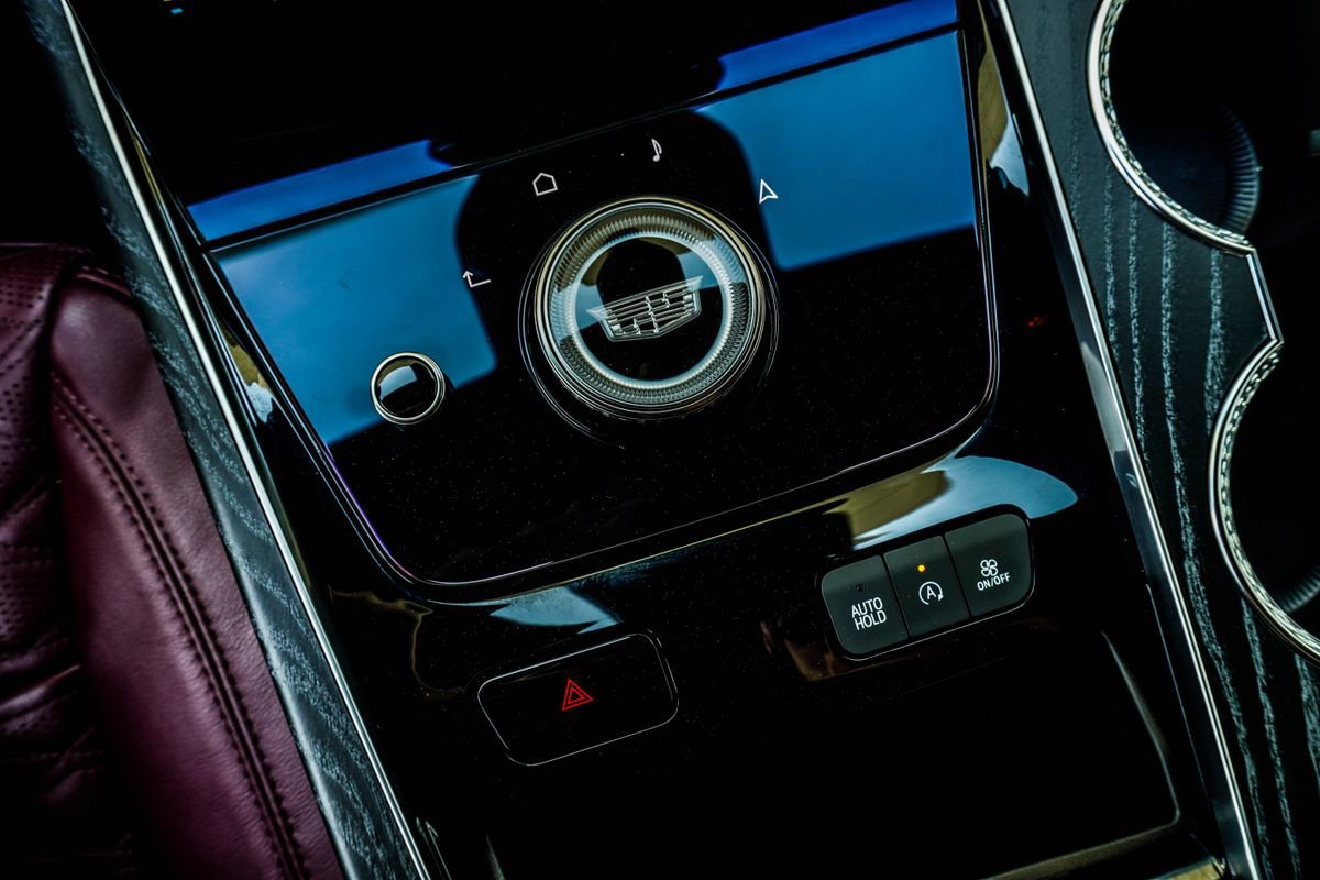 Used 2026 Cadillac Escalade Luxury w/ Touring Package image 22