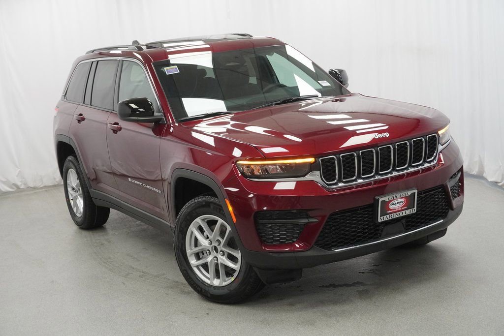 New 2026 Jeep Grand Cherokee Laredo image 8
