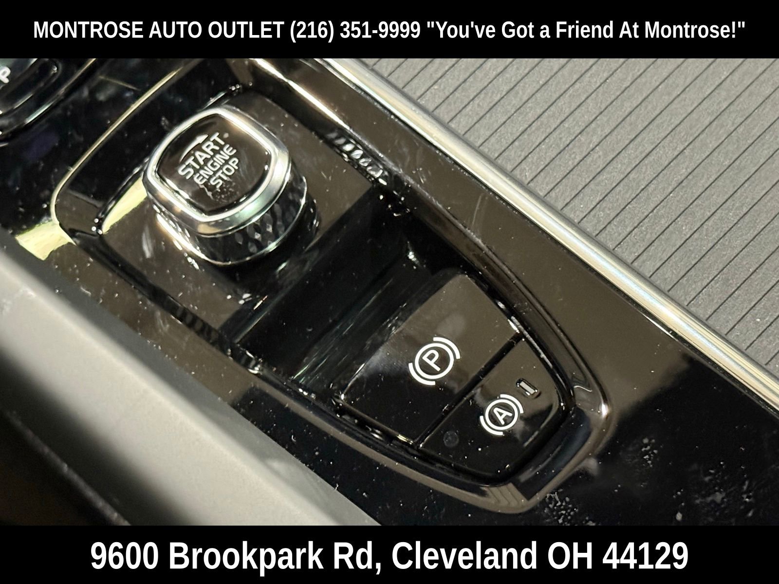 New 2026 Volvo XC60 B5 Ultra w/ Protection Package Premier image 24