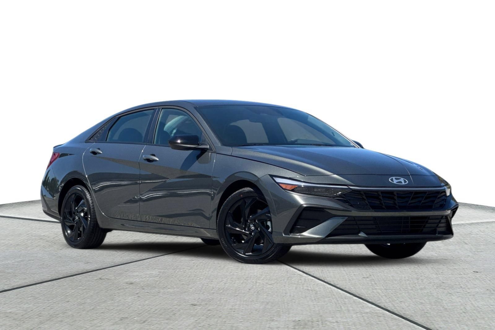 New 2026 Hyundai Elantra Sport FWD image 2