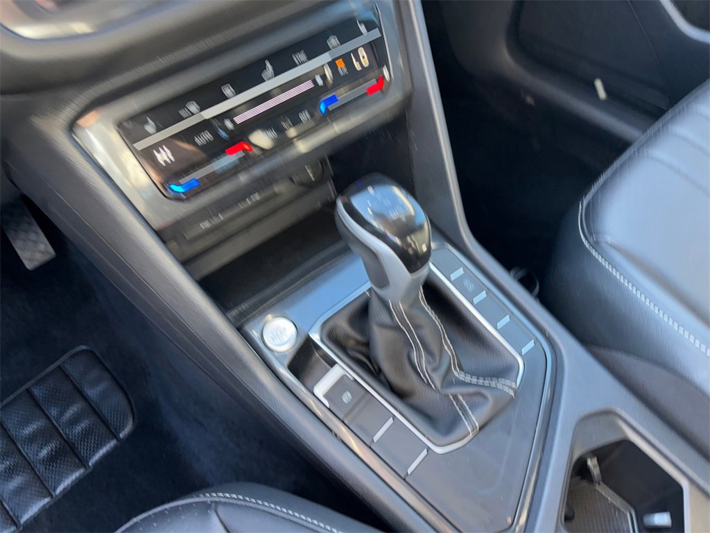 Used 2024 Volkswagen Tiguan SE image 17