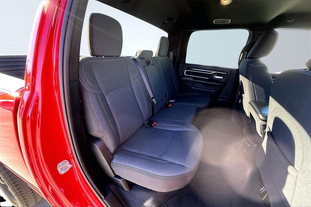 Used 2024 RAM 2500 Big Horn w/ Sport Appearance Package image 28