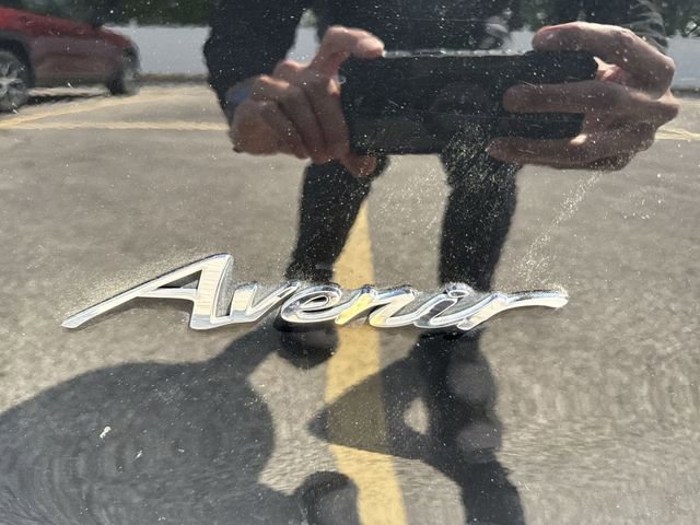Used 2024 Buick Enclave Avenir w/ Avenir Technology Package image 31