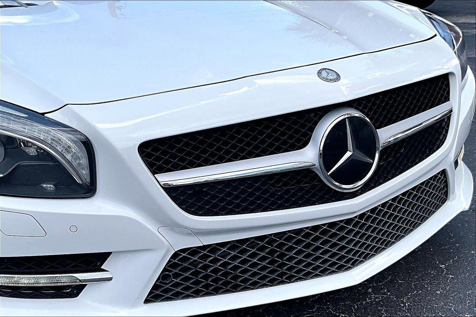Used 2016 Mercedes-Benz SL 400 image 29
