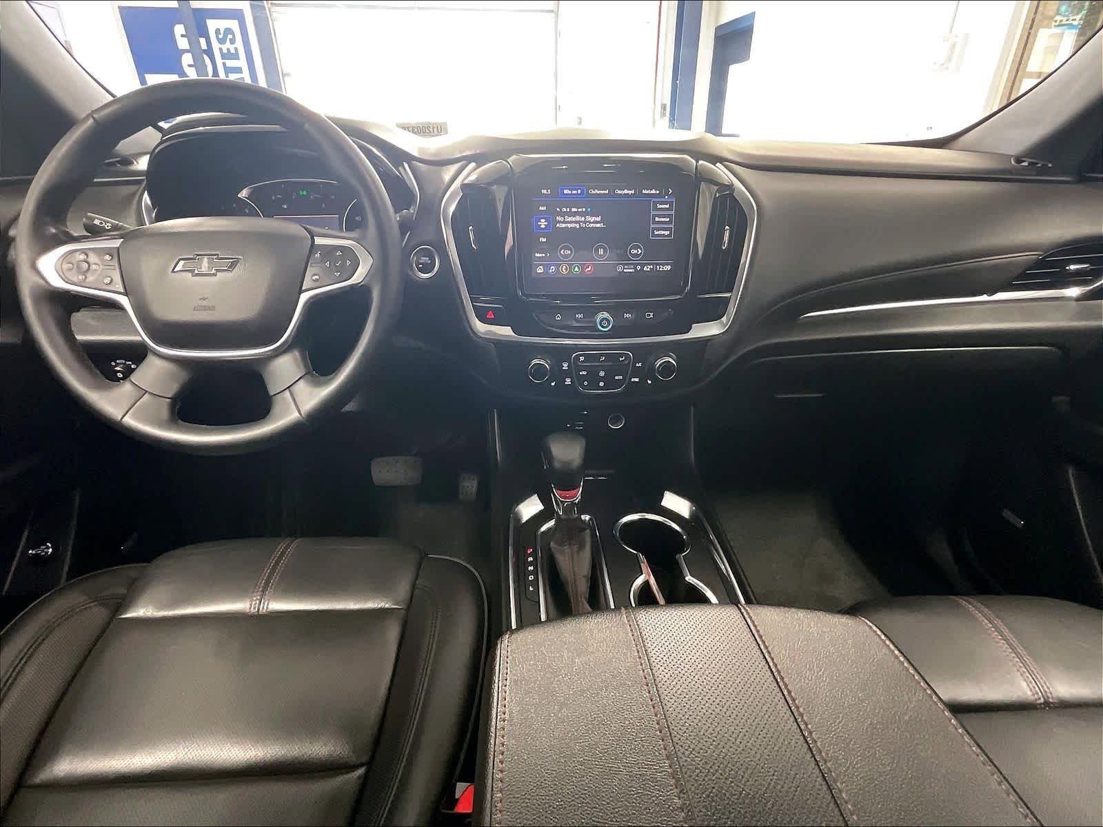 Used 2023 Chevrolet Traverse RS AWD/4WD image 21