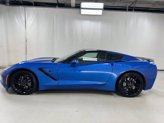 Used 2019 Chevrolet Corvette Stingray Coupe w/ Battery Protection Package RWD image 8