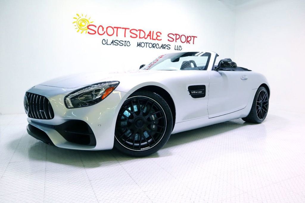 Used 2019 Mercedes-Benz AMG GT image 4
