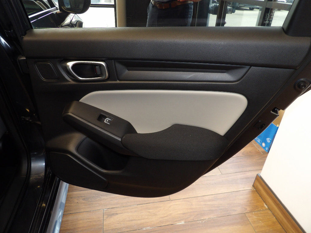 Used 2022 Honda Civic EX image 16