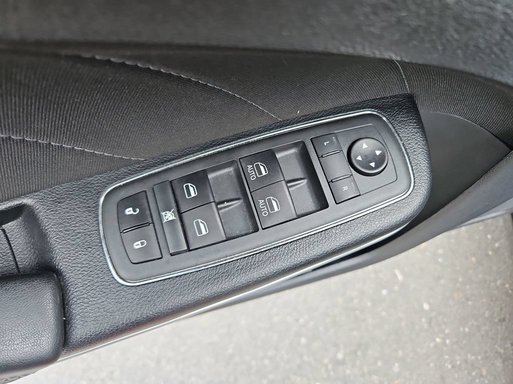 Used 2020 Dodge Charger SXT AWD/4WD image 24