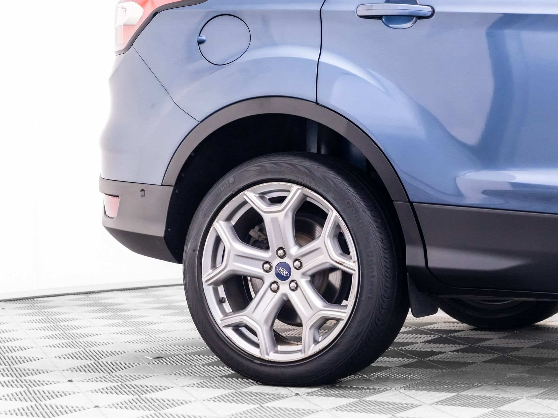 Used 2018 Ford Escape Titanium AWD/4WD image 36