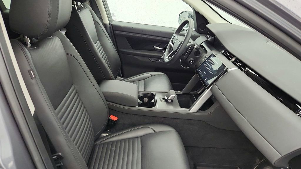 Used 2025 Land Rover Discovery Sport S AWD/4WD image 22