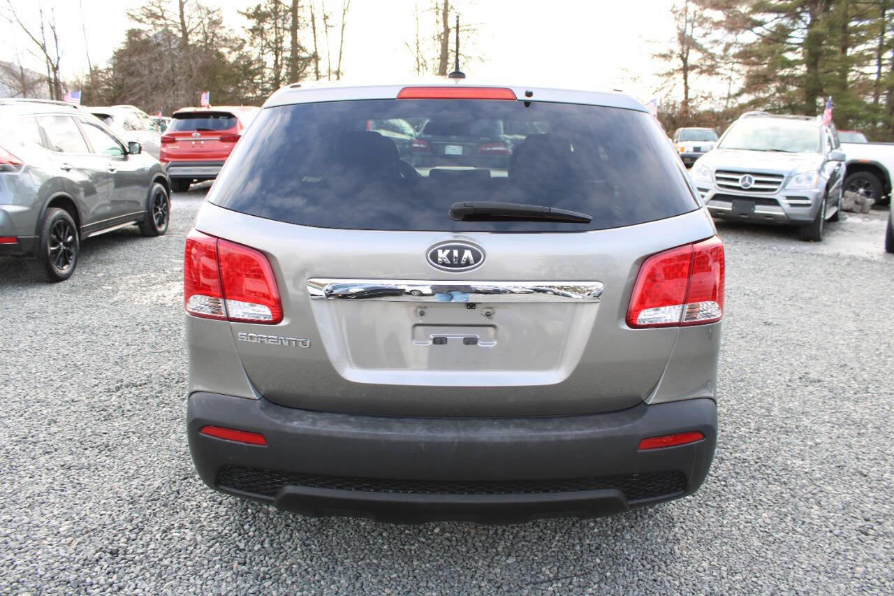Used 2013 Kia Sorento LX image 8