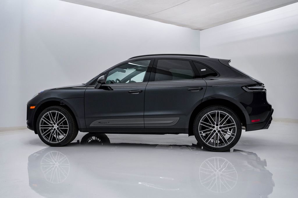 New 2026 Porsche Macan Turbo image 2