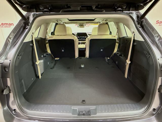 Used 2022 Toyota Highlander Platinum image 28