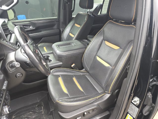 Used 2021 GMC Yukon XL AT4 w/ AT4 Premium Plus Package AWD/4WD image 13