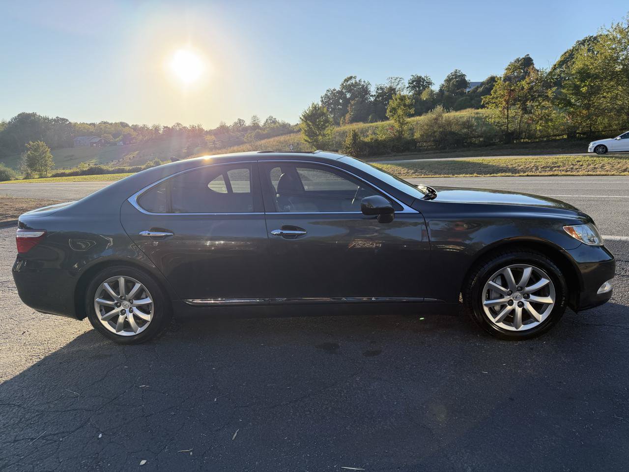 Used 2009 Lexus LS 460 RWD image 8