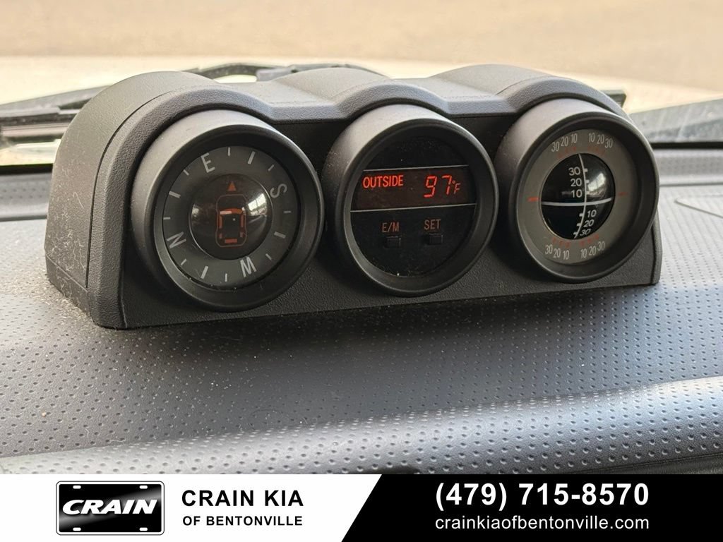 Used 2010 Toyota FJ Cruiser 4WD image 15
