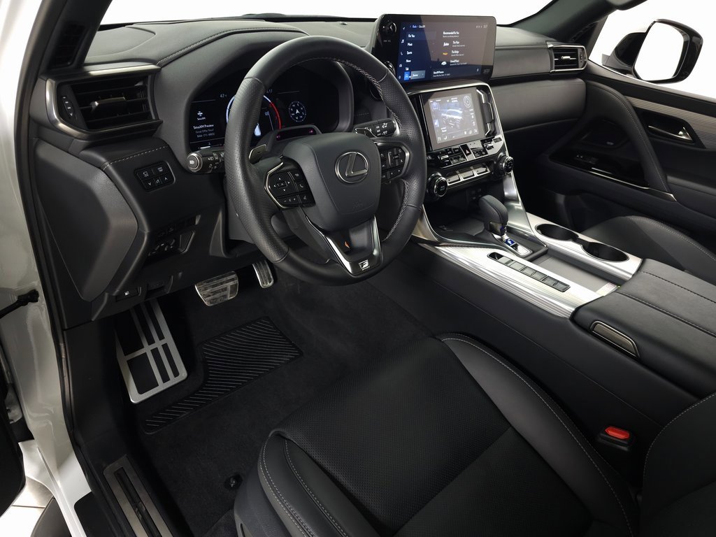 Used 2025 Lexus LX 700h F Sport image 21