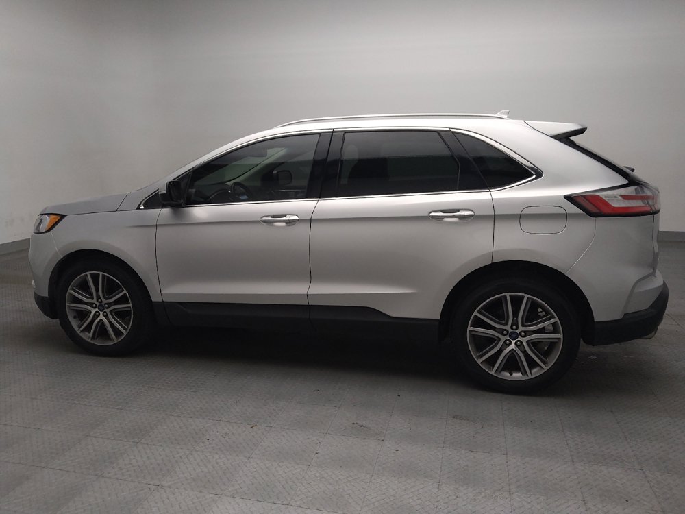 Used 2019 Ford Edge Titanium FWD image 3