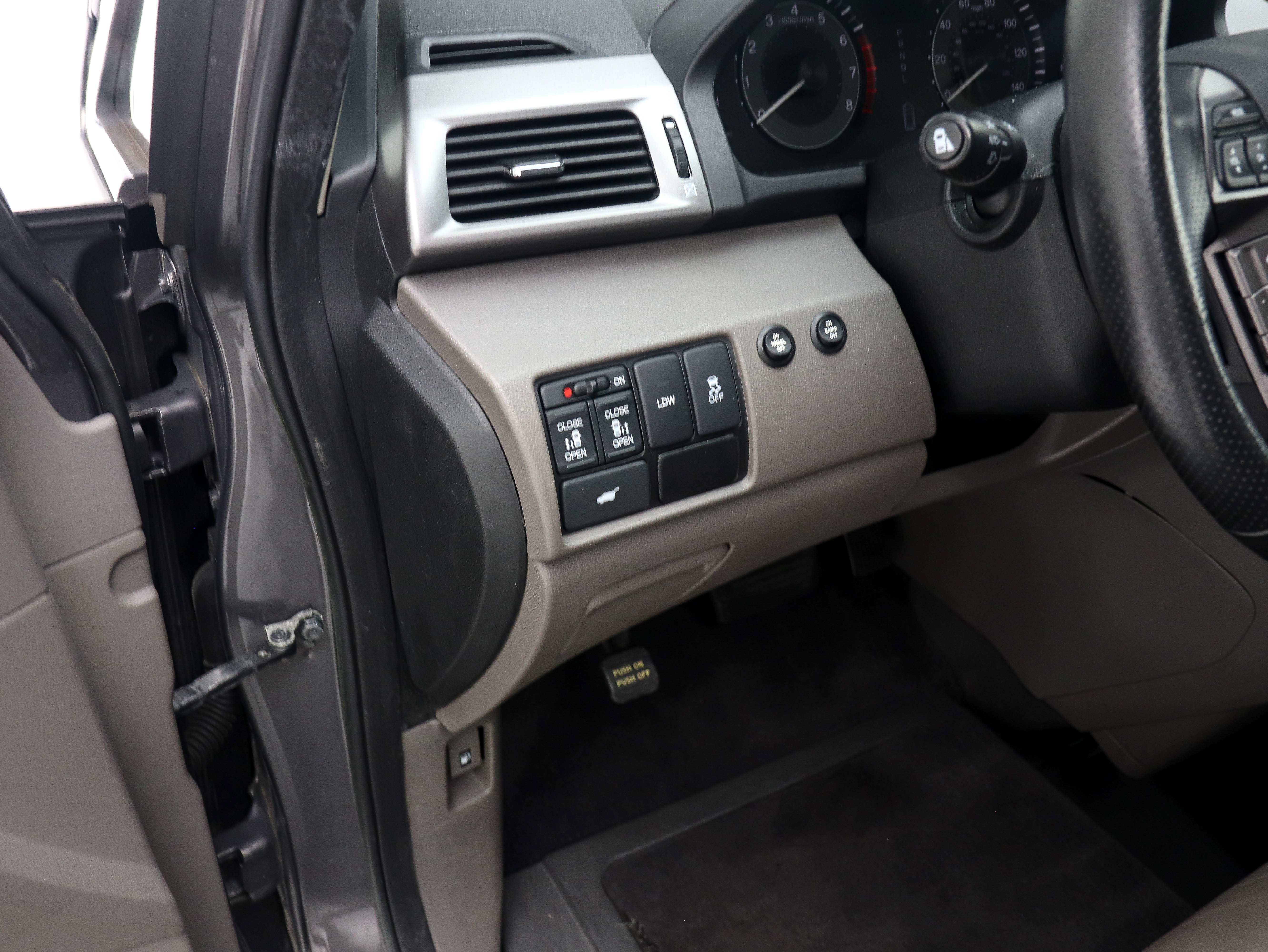 Used 2015 Honda Odyssey EX-L image 24