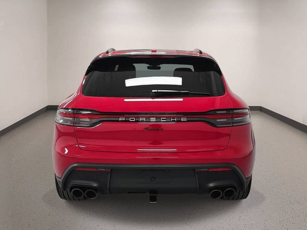Used 2025 Porsche Macan AWD/4WD image 6