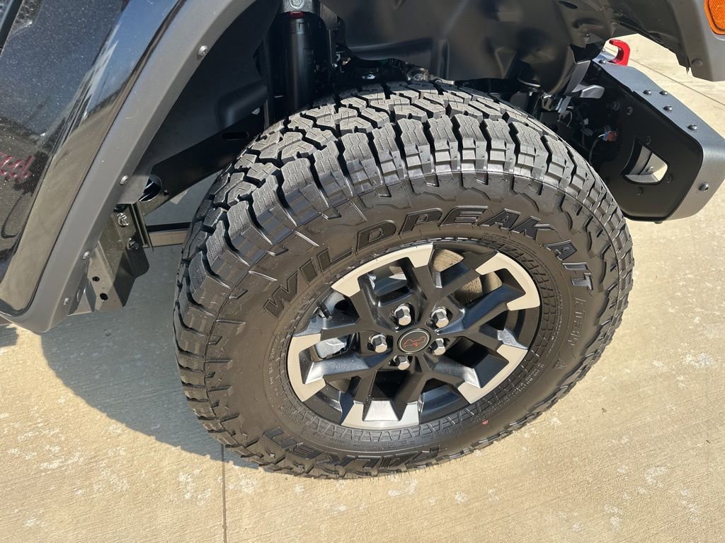 New 2025 Jeep Gladiator Rubicon image 9