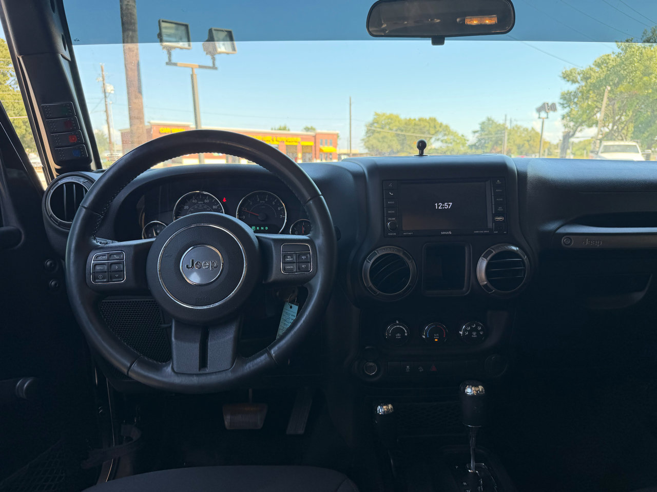 Used 2018 Jeep Wrangler Unlimited Sport w/ Connectivity Group image 23