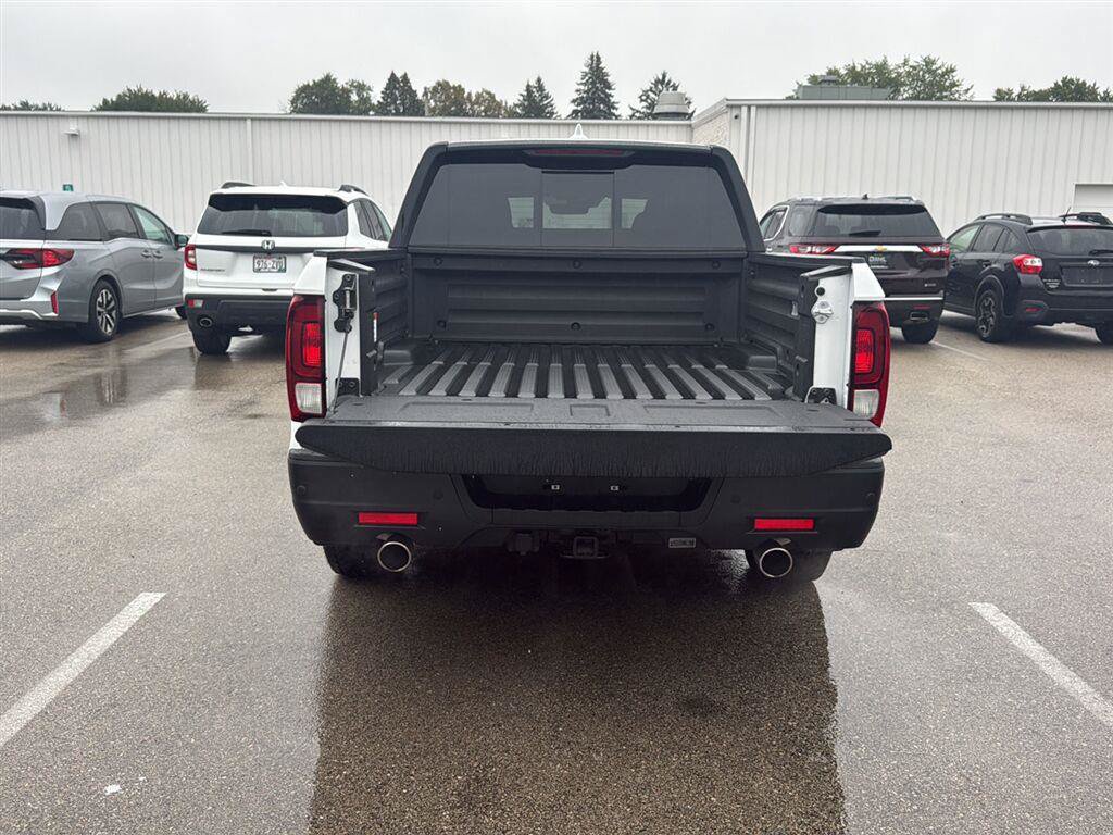 Used 2025 Honda Ridgeline TrailSport+ image 17