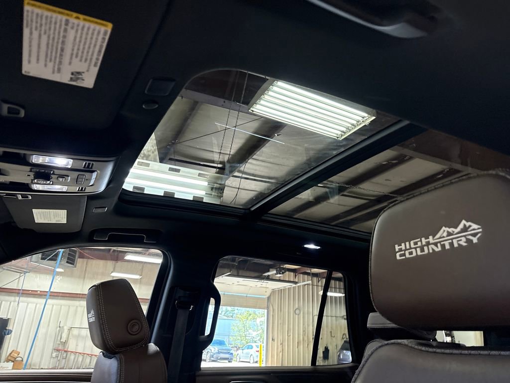 Used 2021 Chevrolet Tahoe High Country w/ Premium Package AWD/4WD image 13