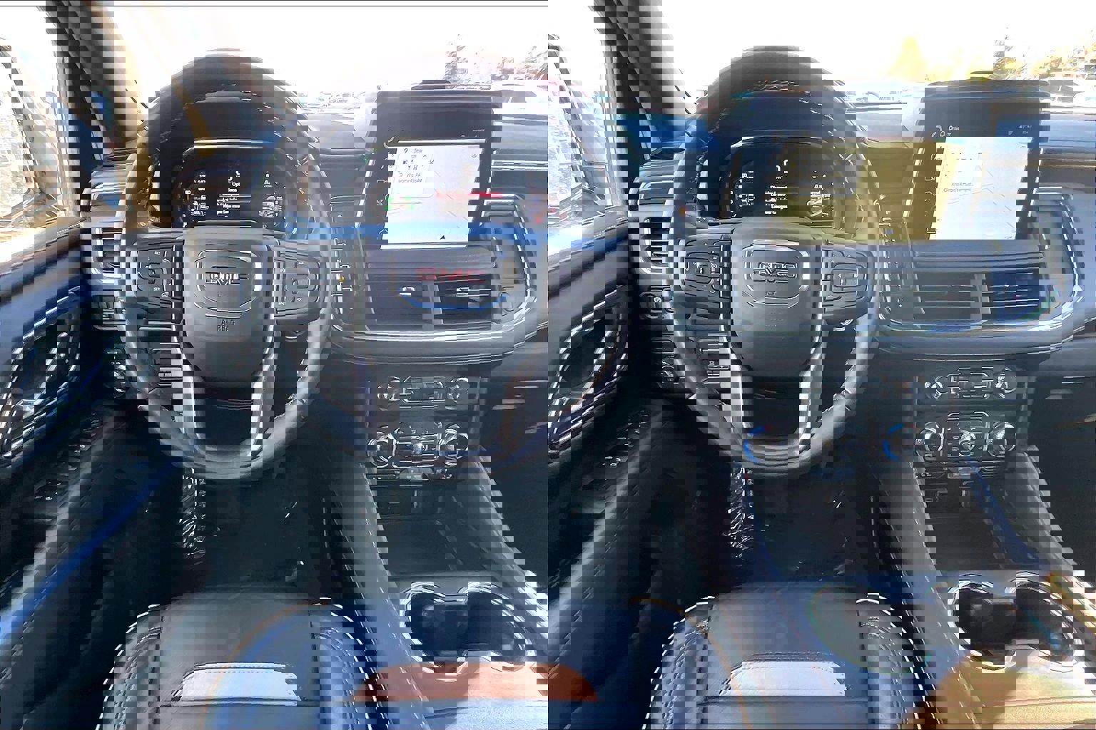 Used 2024 GMC Yukon AT4 w/ AT4 Premium Plus Package image 5