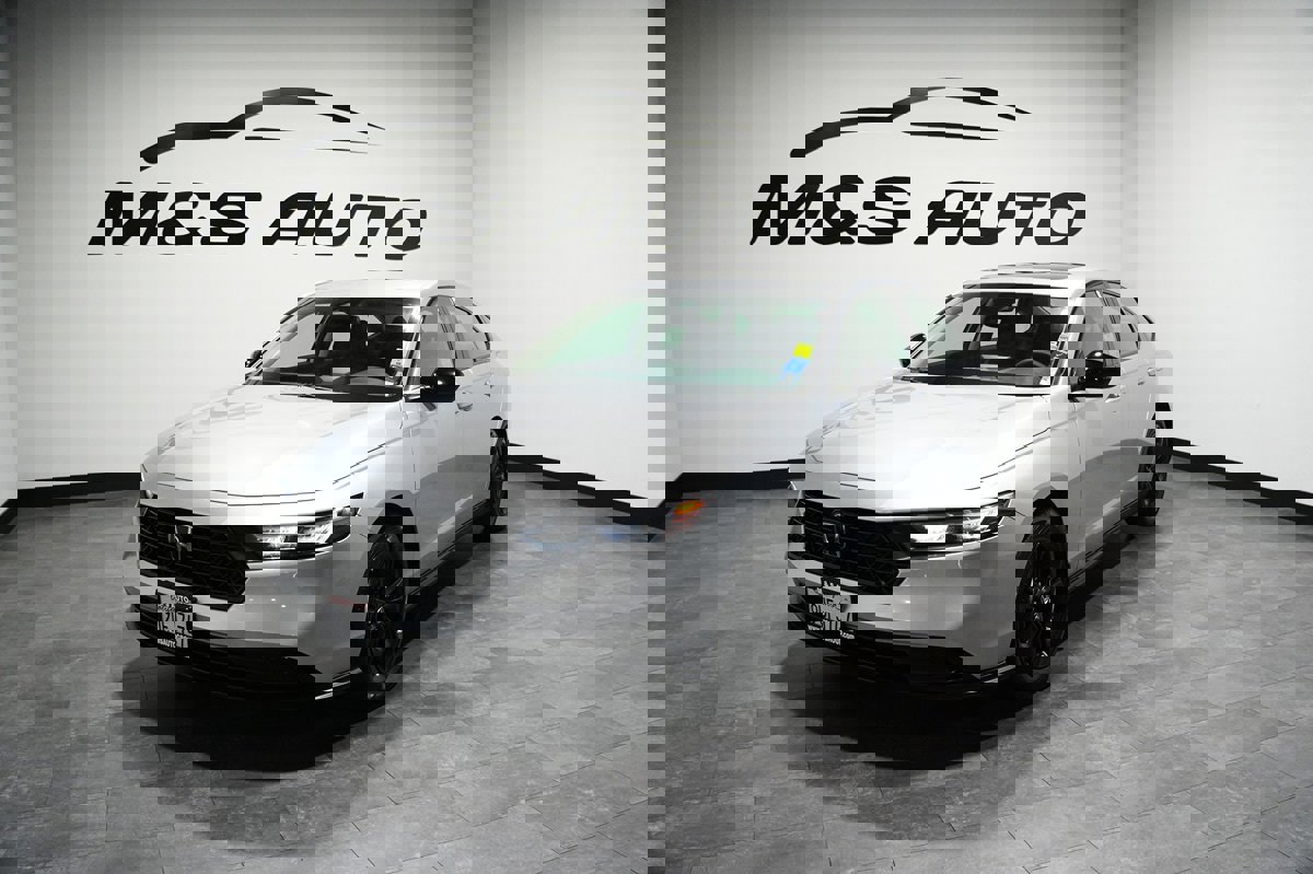 Used 2025 Honda Accord SE image 4