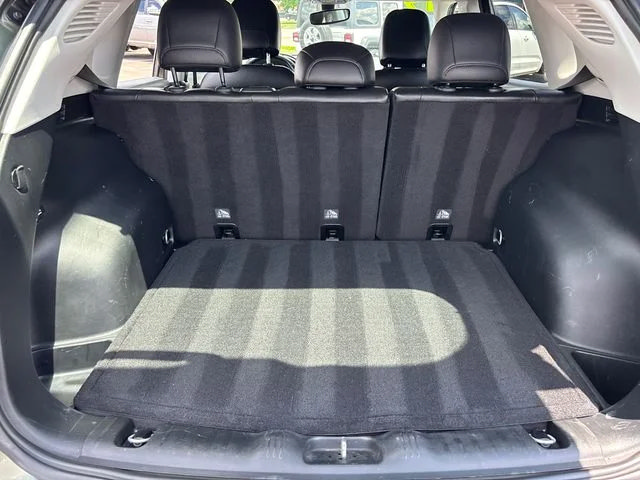 Used 2019 Jeep Compass Latitude w/ Cold Weather Group AWD/4WD image 31