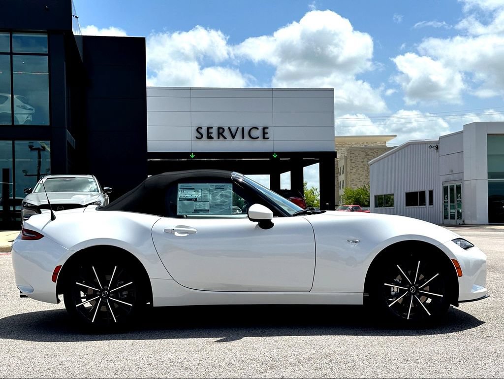 New 2026 MAZDA MX-5 Miata Grand Touring RWD image 8