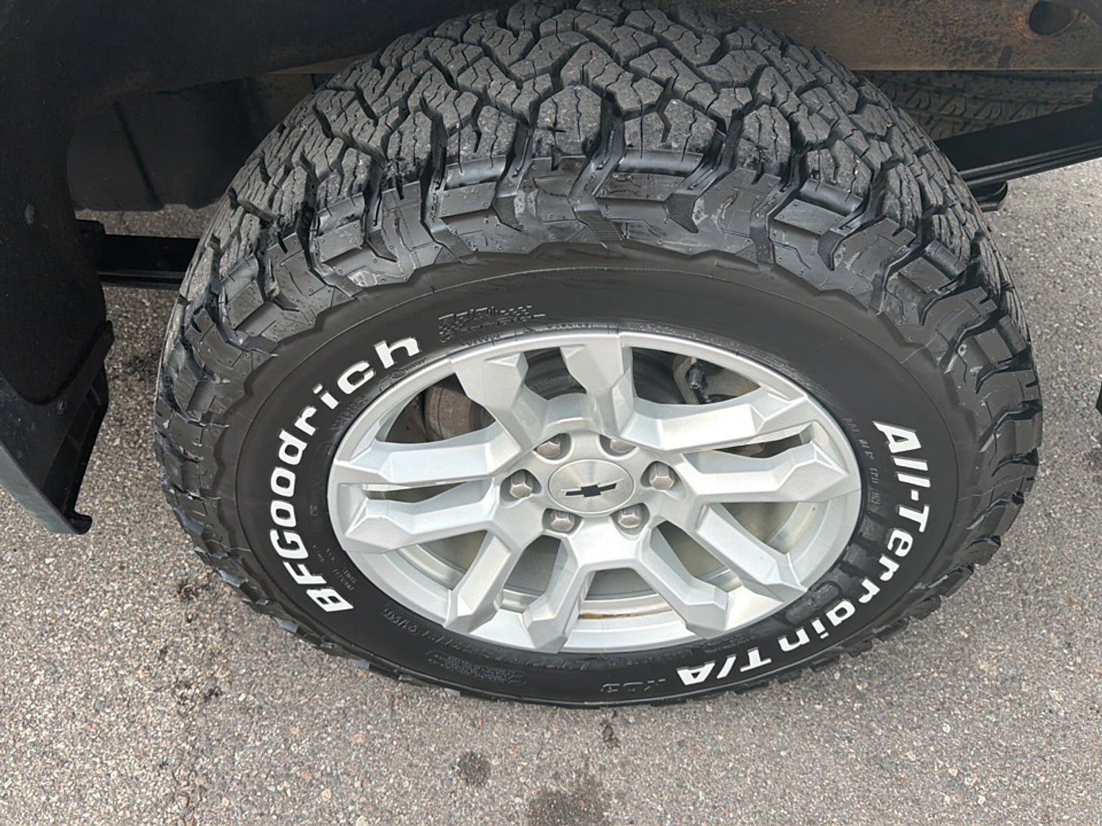 Used 2024 Chevrolet Silverado 1500 RST w/ Convenience Package II AWD/4WD image 8