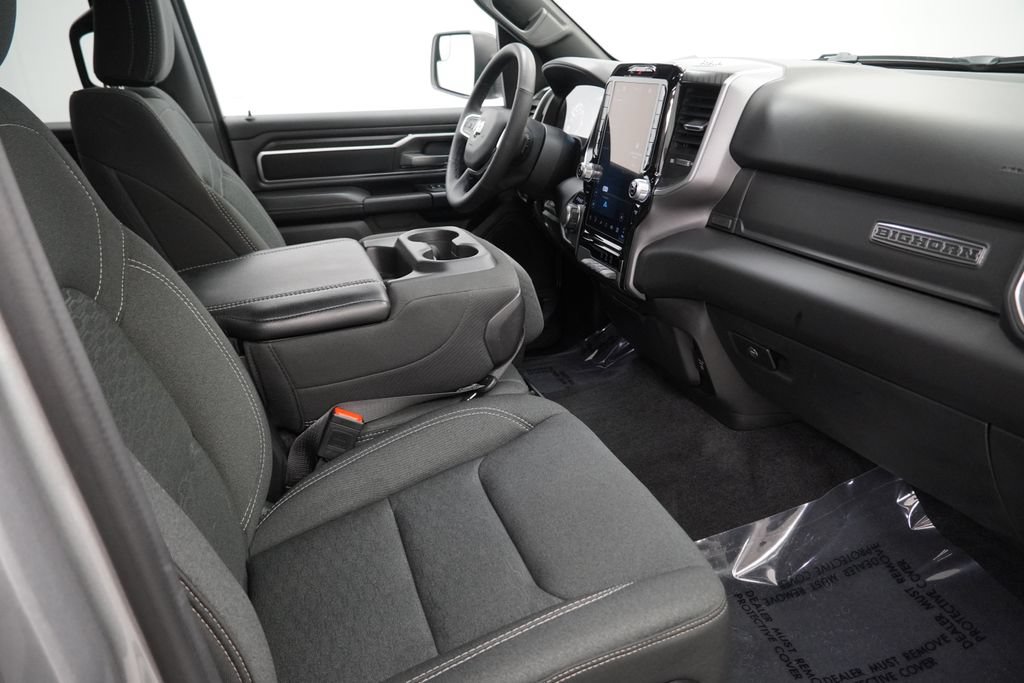 Used 2025 RAM 1500 Big Horn AWD/4WD image 40