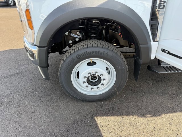 New 2026 Ford F550 4x4 Crew Cab image 16