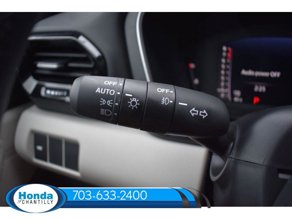 New 2026 Honda Pilot Touring image 10